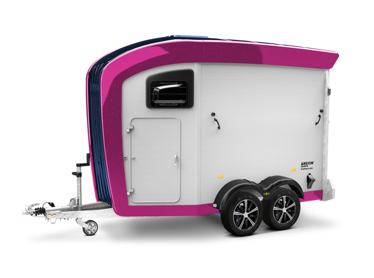 Humbaur Areion Shape side view with poly add-on parts in dark blue and telemagenta colour  | © Humbaur GmbH